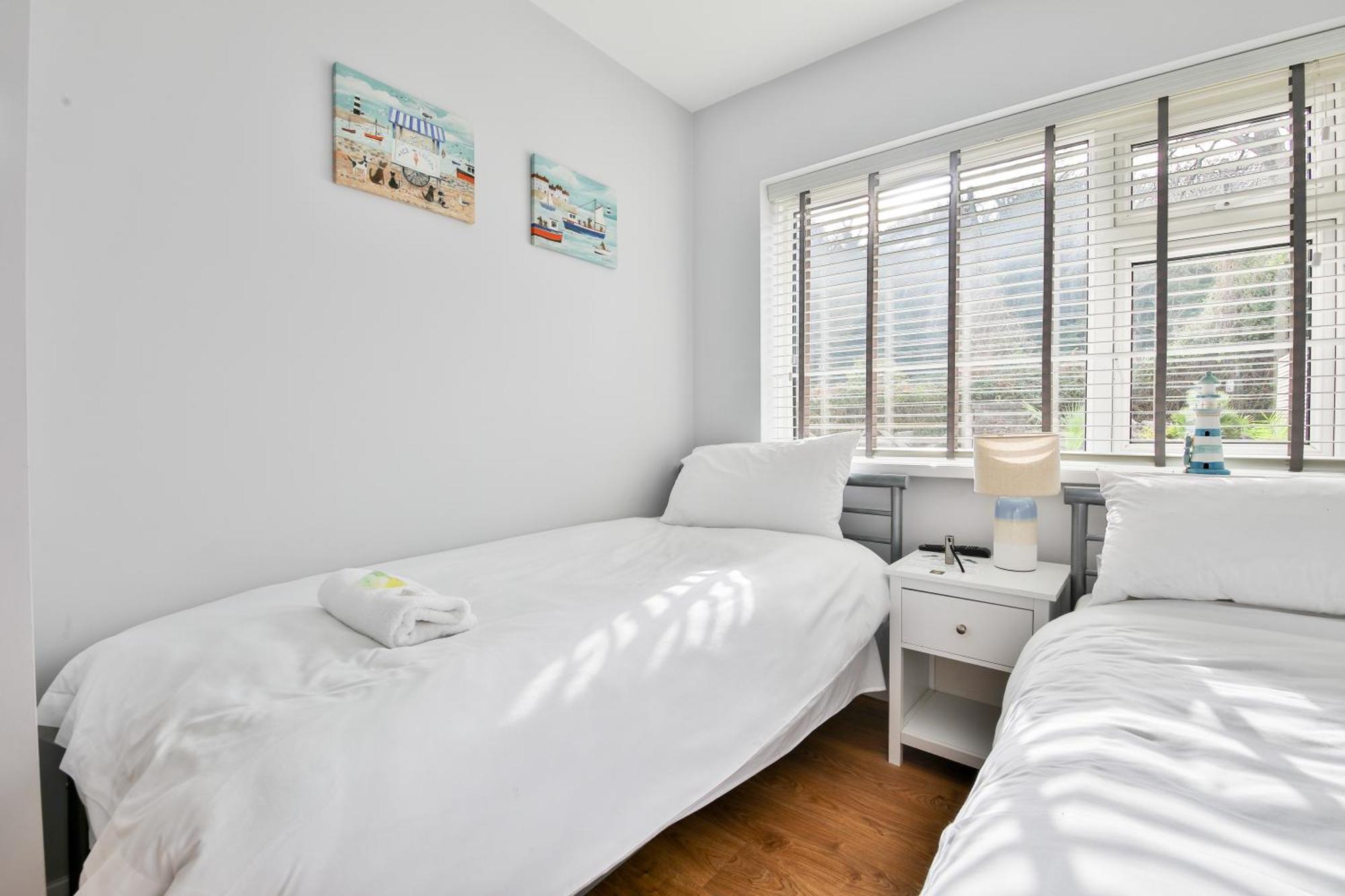 Just Stay Wales - Marshmallow Cottage, Oxwich Swansea Bagian luar foto